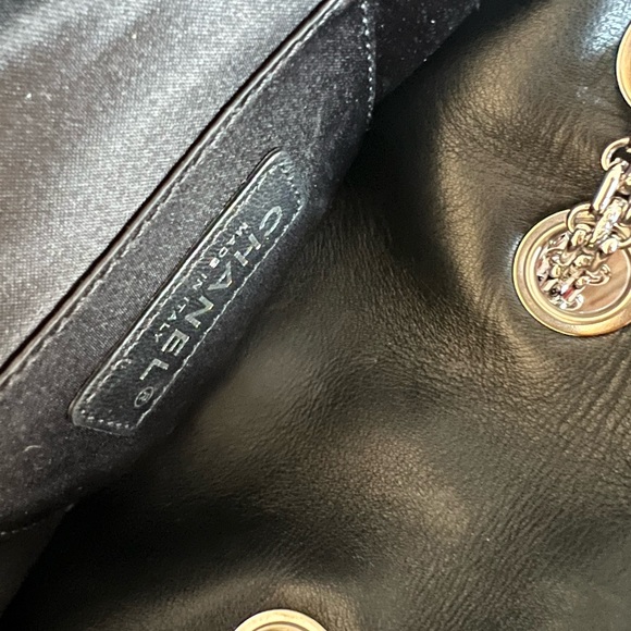 Authentic Chanel sequin handbag - Picture 9 of 15